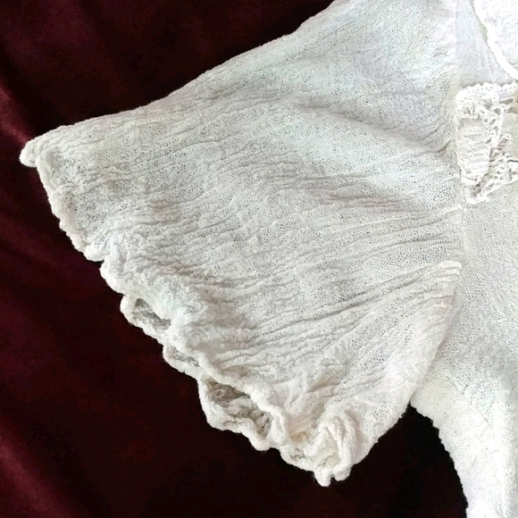 JEN'S PIRATE BOOTY XS CROP CREAM GAUZE BUTTON TOP - Picture 5 of 11